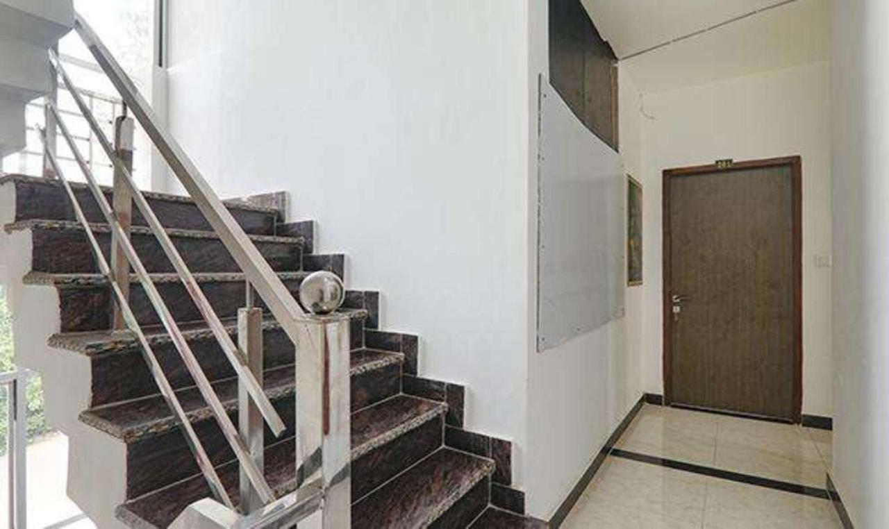 Hotel Fabexpress Ss Grand Banthra Sikandarpur Exterior foto